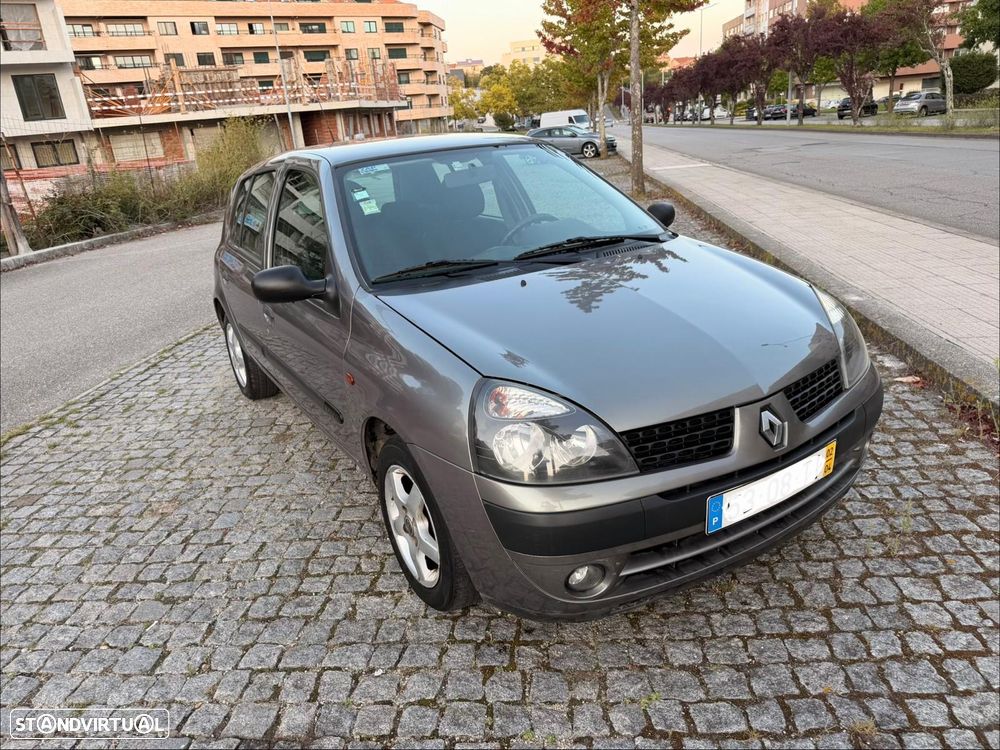 Renault Clio 1.2 16V Expression QuickS — fotografia 3