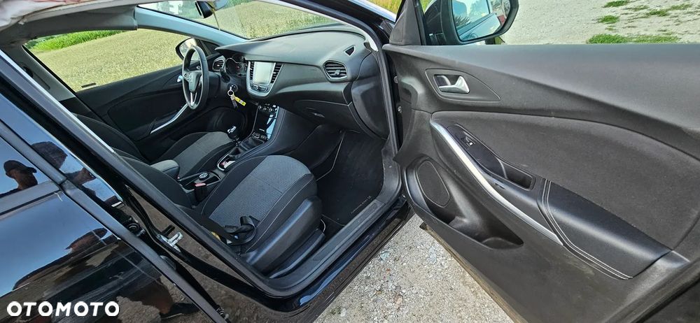 Opel Crossland X - 19