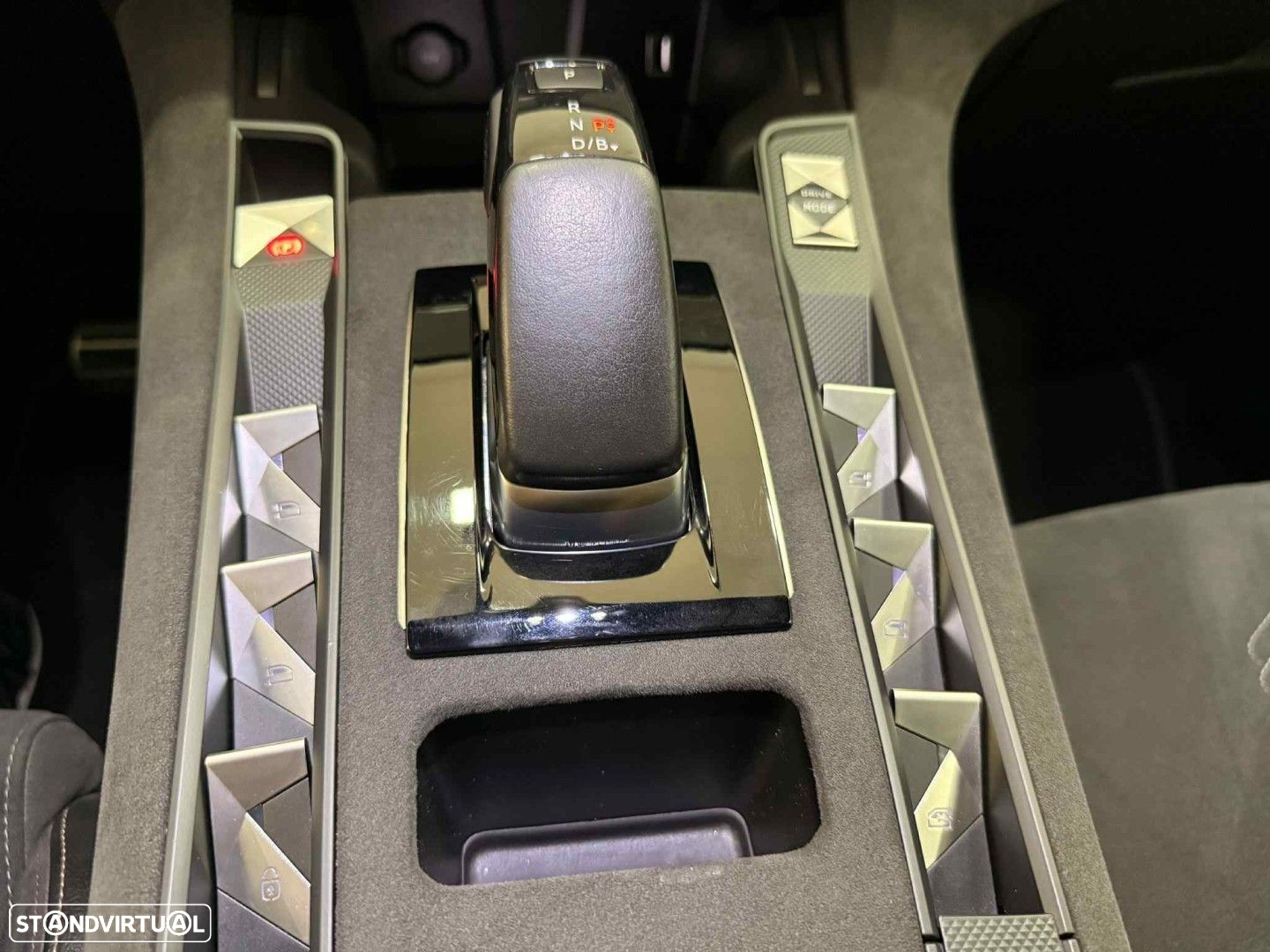 DS DS7 Crossback E-Tense Performance Line EAT8 - 16