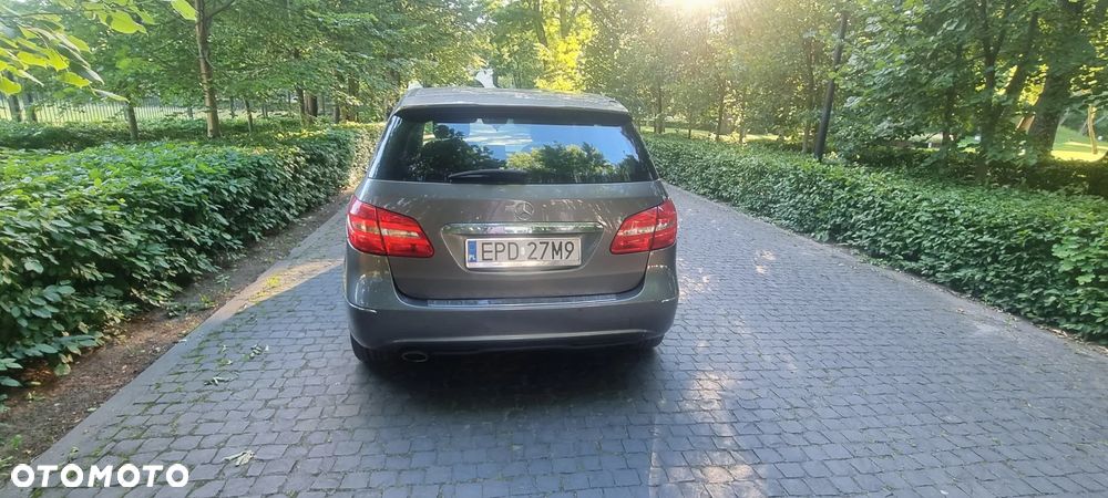Mercedes-Benz Klasa B 180 (BlueEFFICIENCY) 7G-DCT - 5