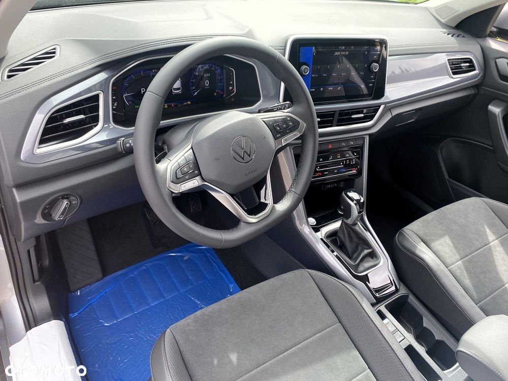 Volkswagen T-Roc - 10