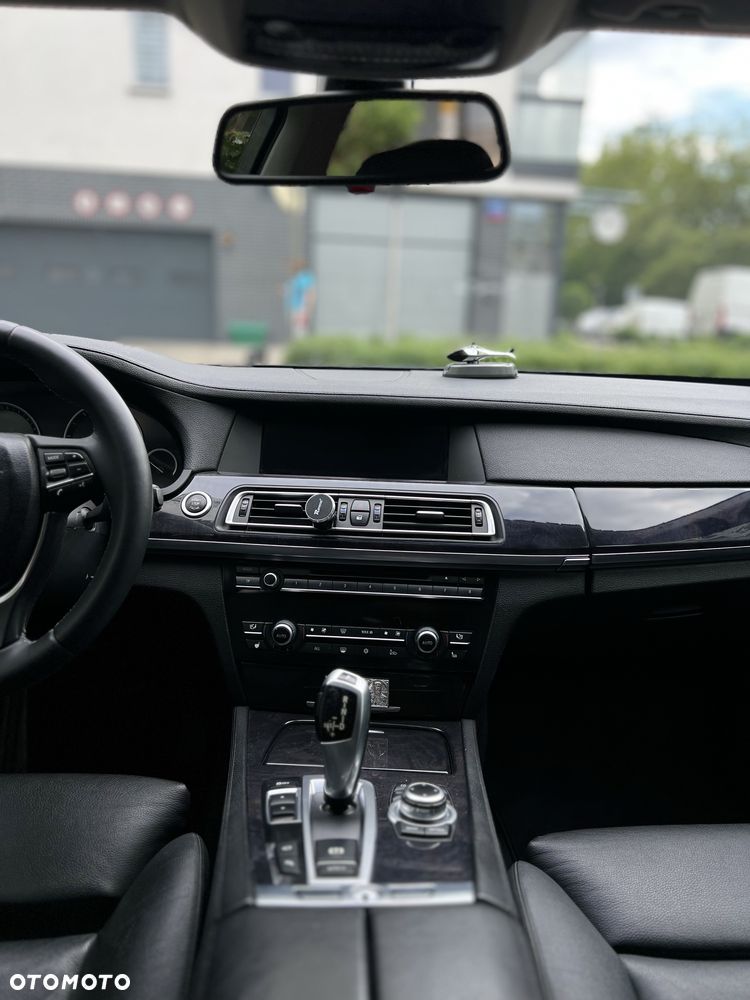 BMW Seria 7 - 7
