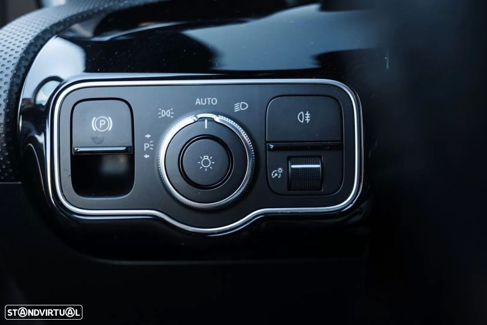 Mercedes-Benz A 160 AMG Line - 24