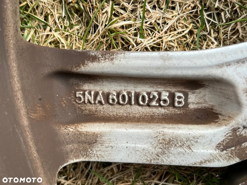 FELGA ALUMINIOWA VW VOLKSWAGEN 18" 5NA601025B 7Jx18 ET43 - 6