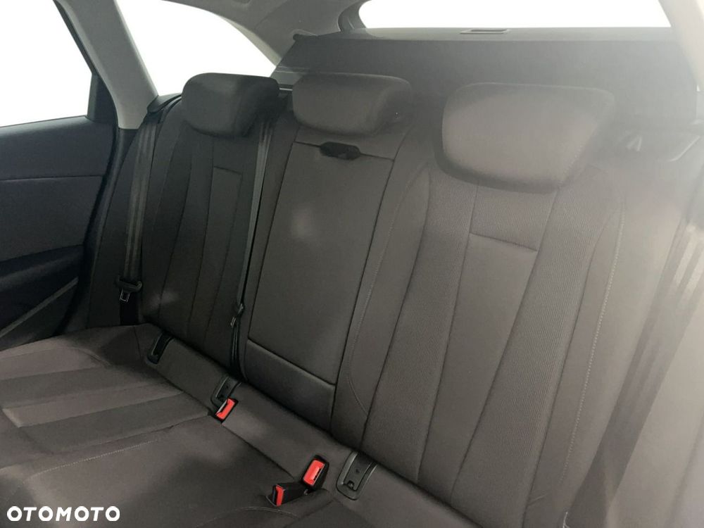 Audi A4 Avant - 12