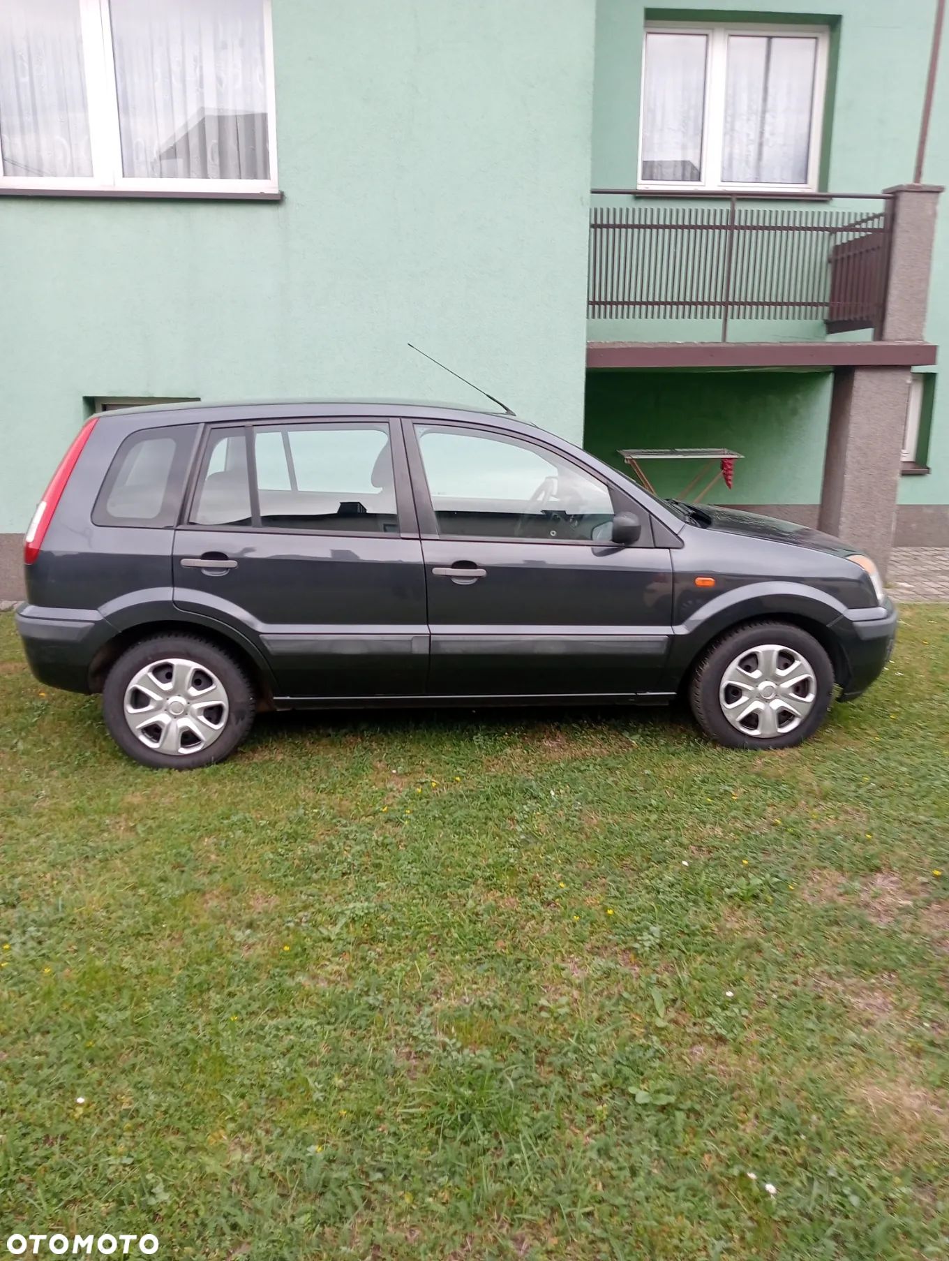 Ford Fusion 1.4 Ambiente - 1