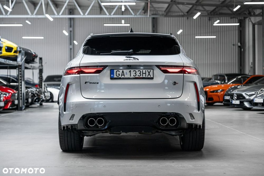 Jaguar F-Pace 5.0 V8 S/C AWD SVR - 8
