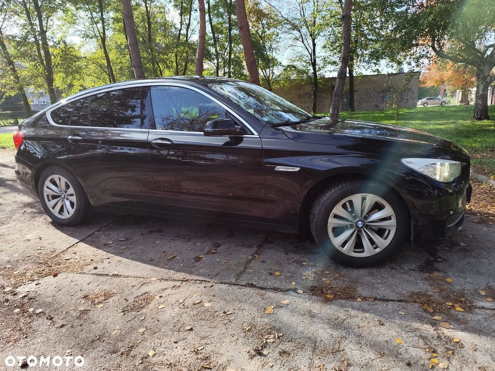 BMW 5GT - 11