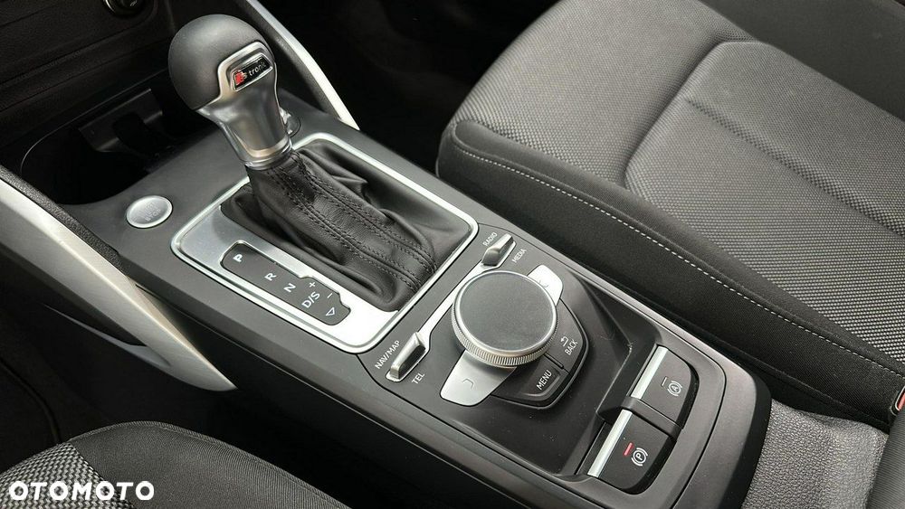 Audi Q2 - 18