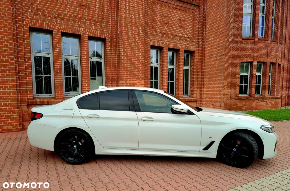 BMW Seria 5 540i xDrive mHEV M Sport sport - 10