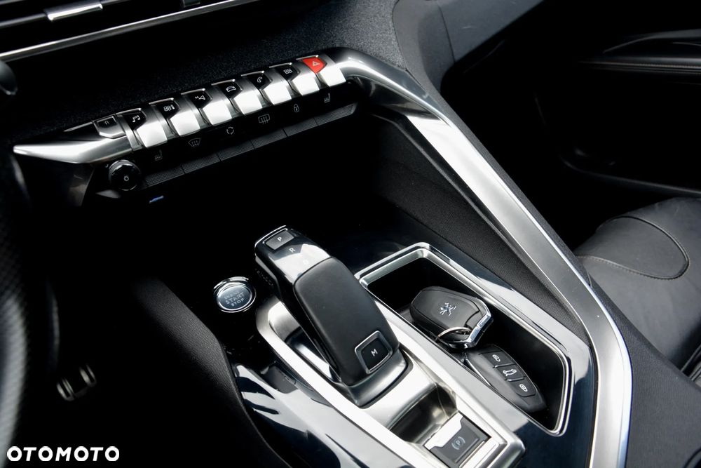 Peugeot 5008 1.6 PureTech GT Line S&S EAT8 - 40