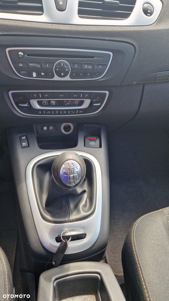 Renault Scenic 1.4 16V TCE Privilege - 33