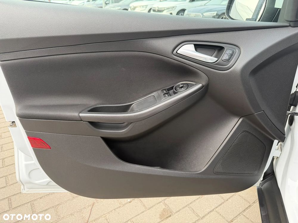 Ford Focus - 16