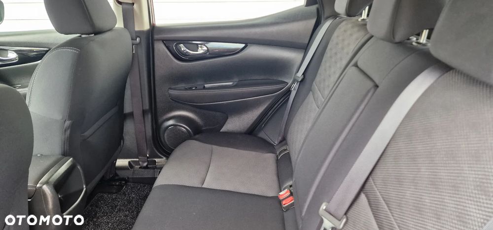 Nissan Qashqai 1.2 DIG-T Xtronic ACENTA - 12