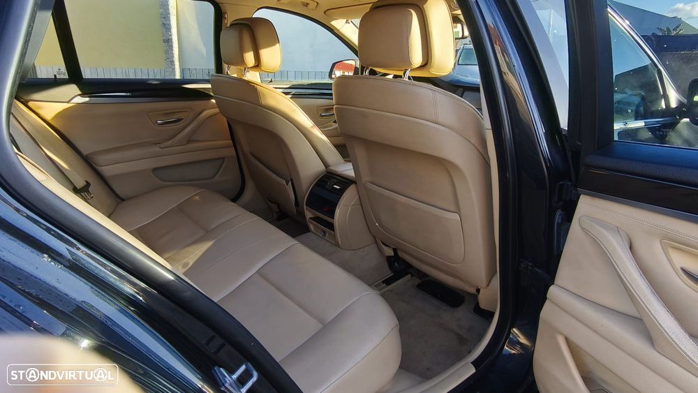 BMW 530 d xDrive Auto - 11