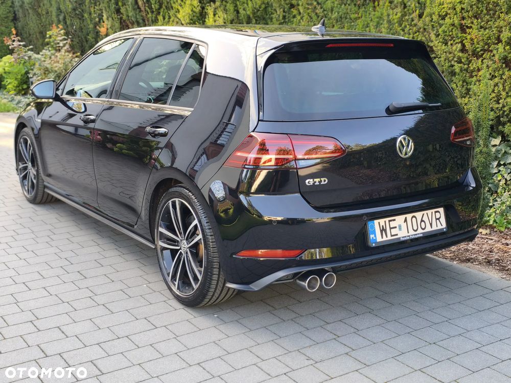Volkswagen Golf - 3