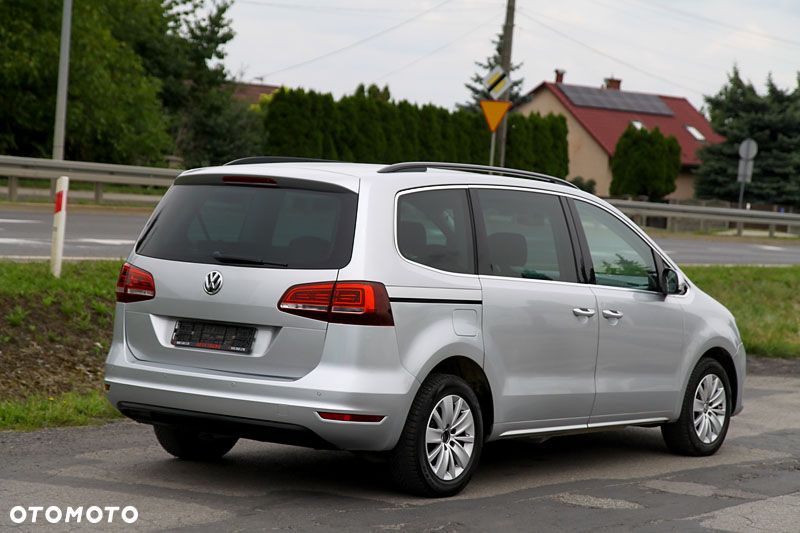 Volkswagen Sharan 2.0 TDI BMT Comfortline DSG - 2