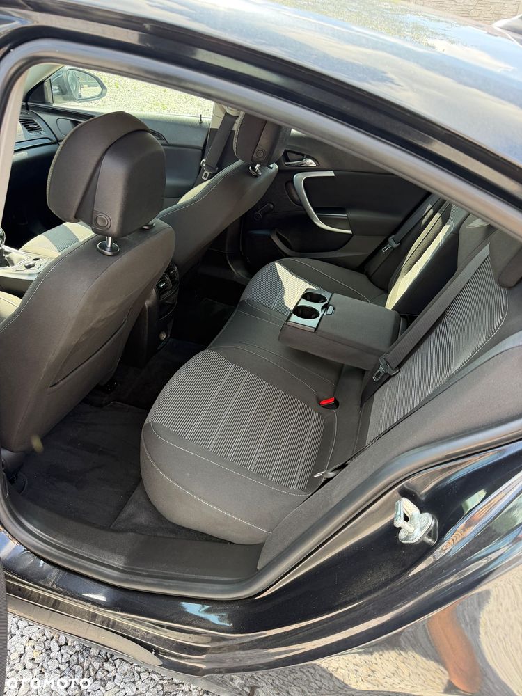 Opel Insignia - 8