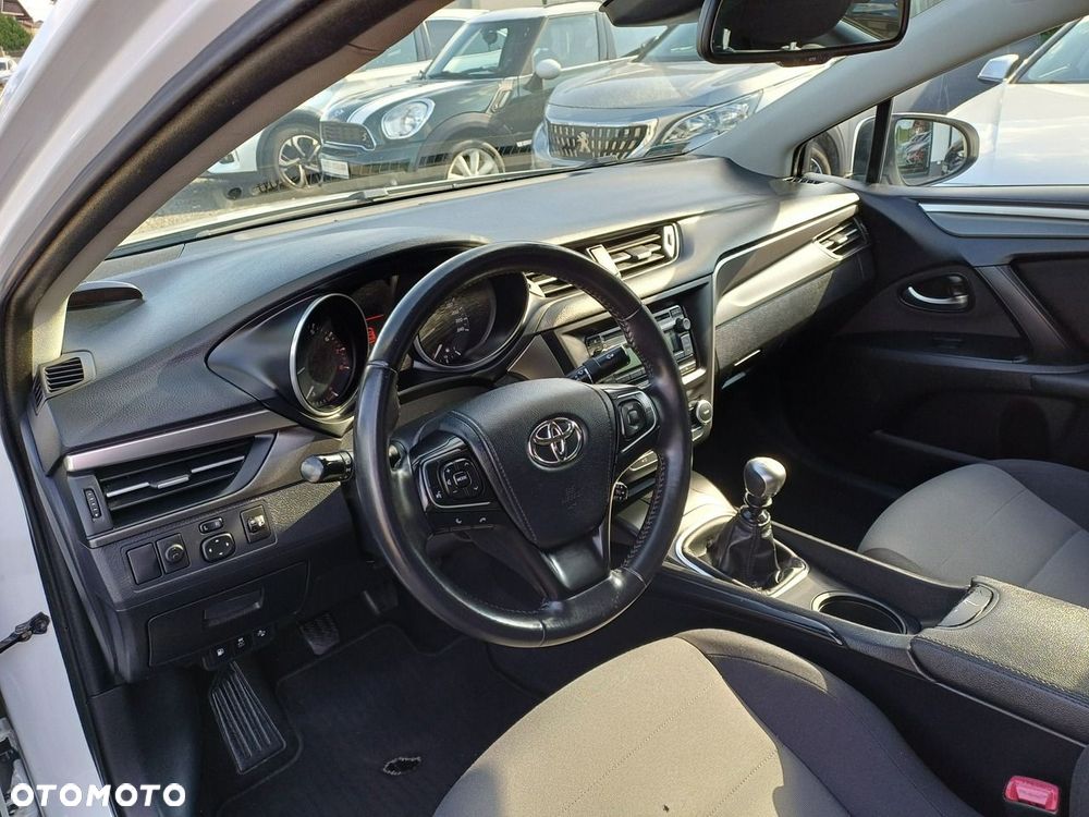 Toyota Avensis 1.8 Selection - 14