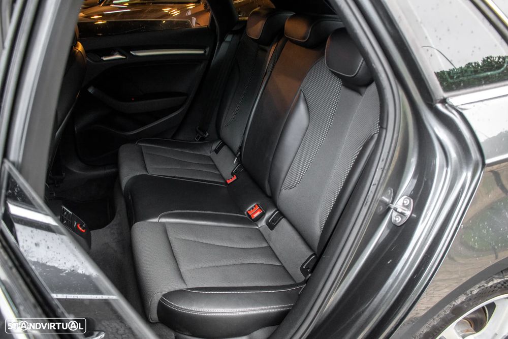 Audi A3 Sportback e-tron 1.4 TFSI S-line S tronic - 29