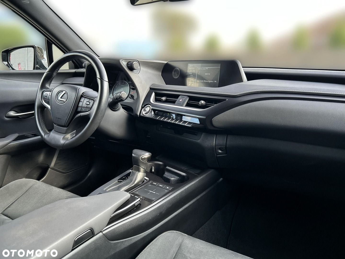 Lexus UX 200 GPF Pure 2WD - 12