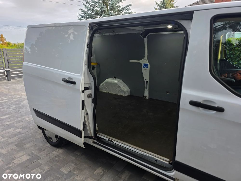 Ford TRANSIT CUSTOM - 6