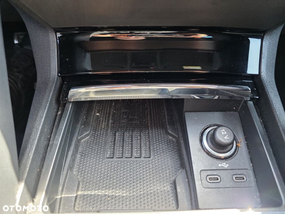 Skoda Karoq 1.5 TSI ACT Sportline DSG - 18