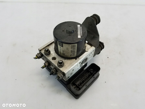 POMPA ABS SKODA OCTAVIA II LIFT 1.9 TDI 1K0907379AF 1K0614117AC