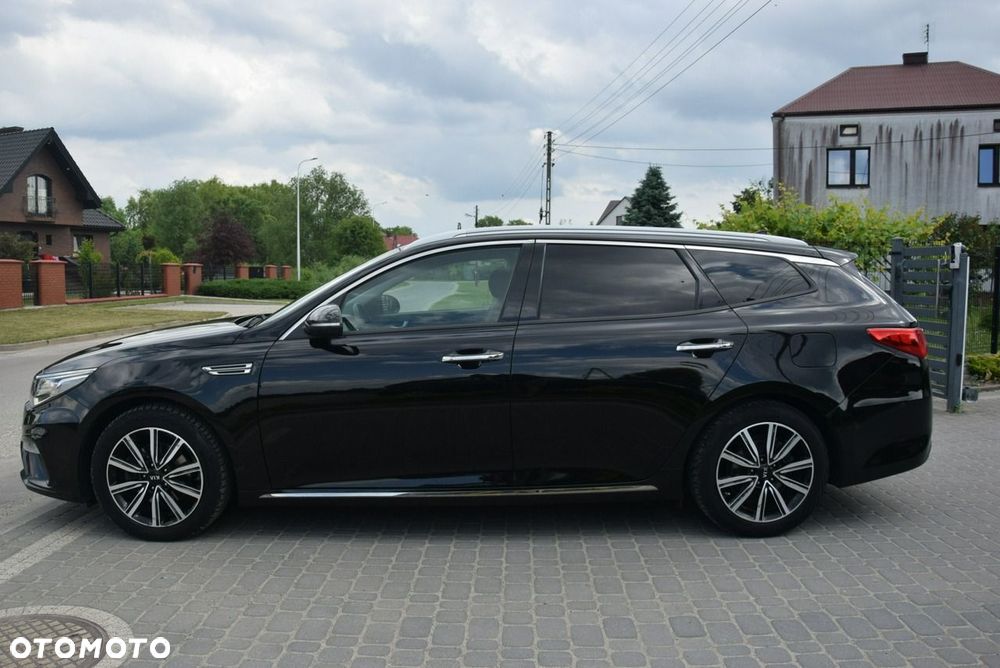 Kia Optima - 16