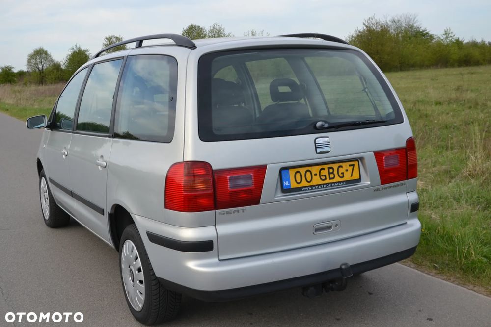 Seat Alhambra 2.0i Comfort - 12