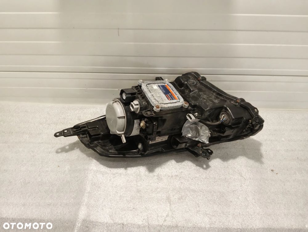 Suzuki Baleno II XENON PRZÓD STRONA PRAWA LAMPA PRZEDNIA - 4