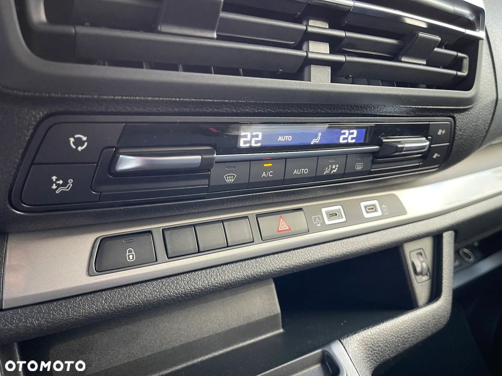 Toyota Proace Verso 2.2 D4-D Long Business - 17