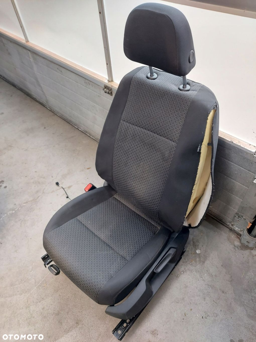 FOTEL LEWY KIEROWCY VW CADDY III 2K 10-15 - 1