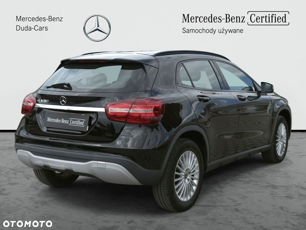 Mercedes-Benz GLA 180 7G-DCT - 6
