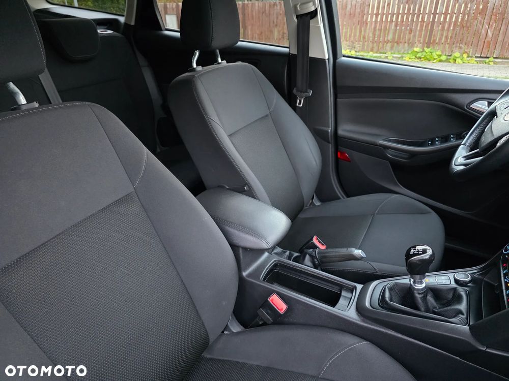 Ford Focus 1.5 EcoBoost Platinium X ASS - 24