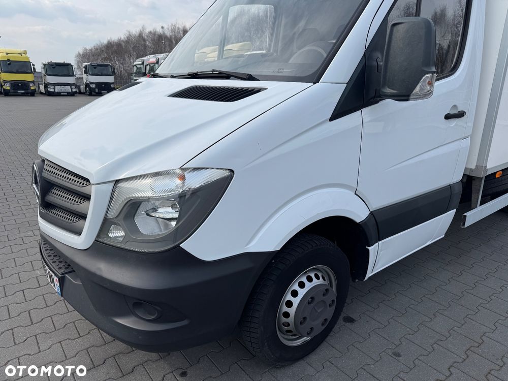 Mercedes-Benz Sprinter 516 CDI rama do zabudowy z windą i agregatem - 15