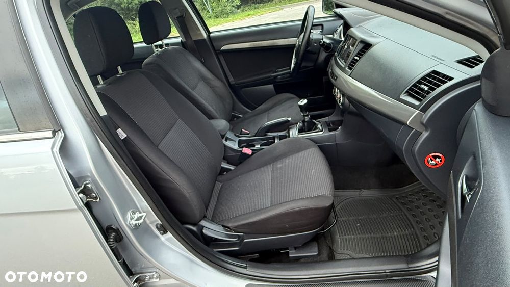 Mitsubishi Lancer 2.0 DI-D Intense - 10