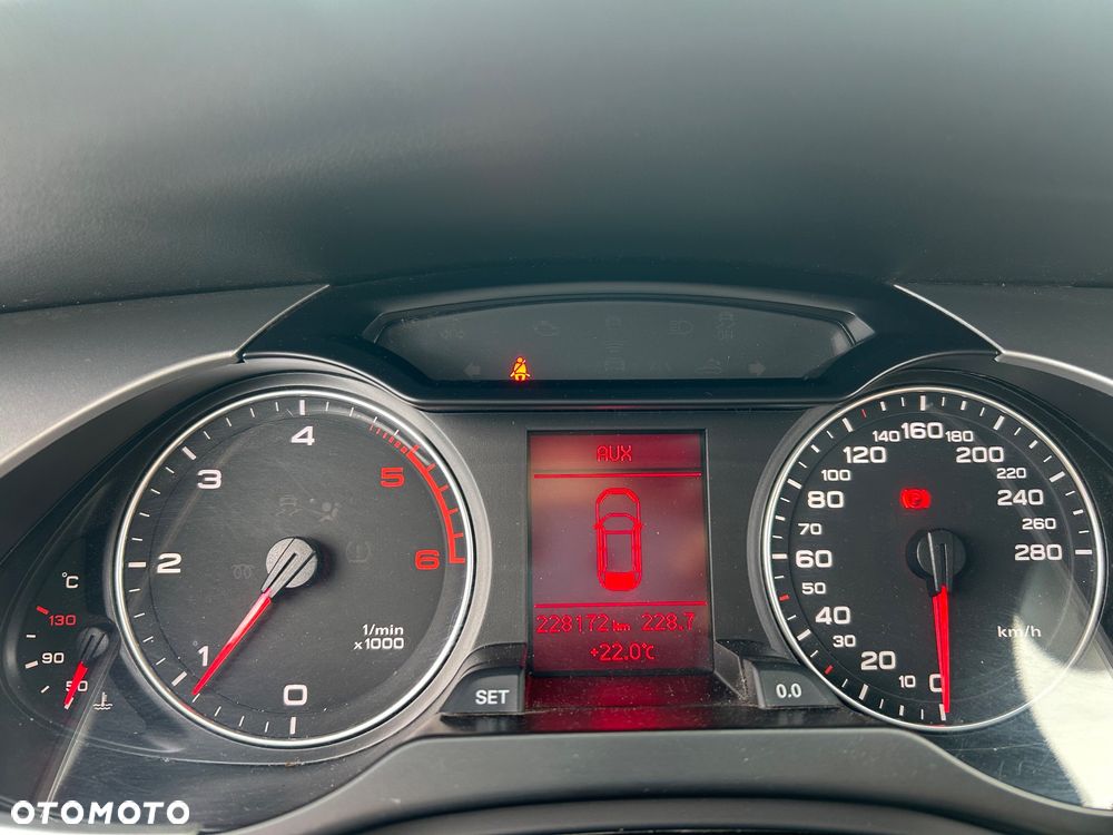 Audi A4 Avant 2.0 TDI DPF quattro S line Sportpaket - 18