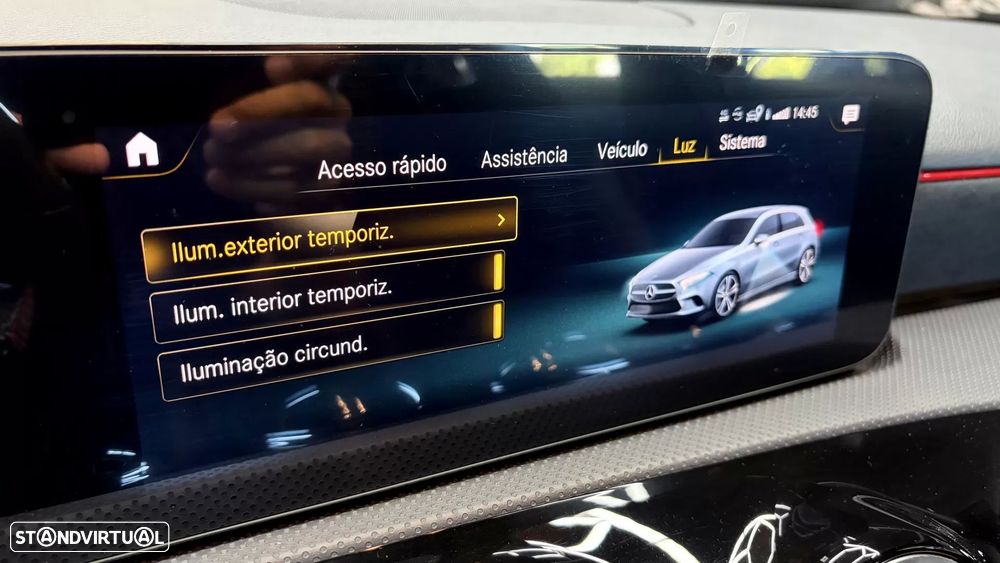 Mercedes-Benz A 200 AMG Line - 28