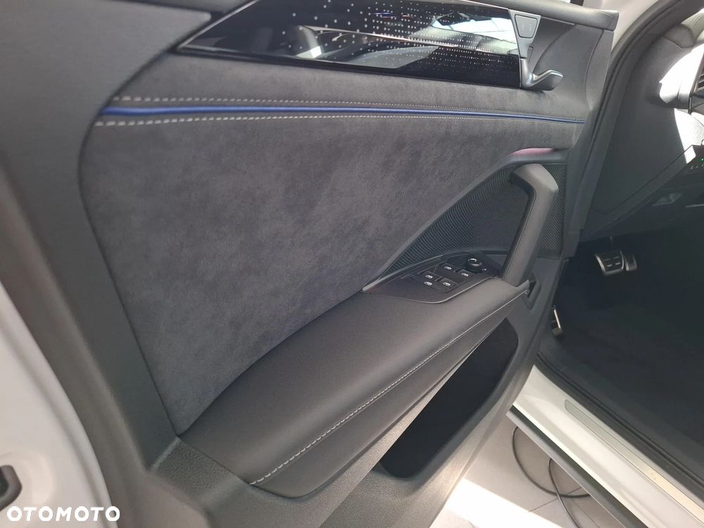 Volkswagen Tiguan - 24