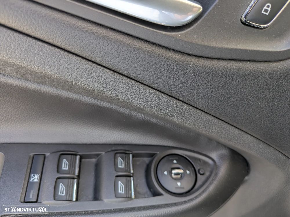 Ford Kuga 2.0 TDCi Titanium - 6