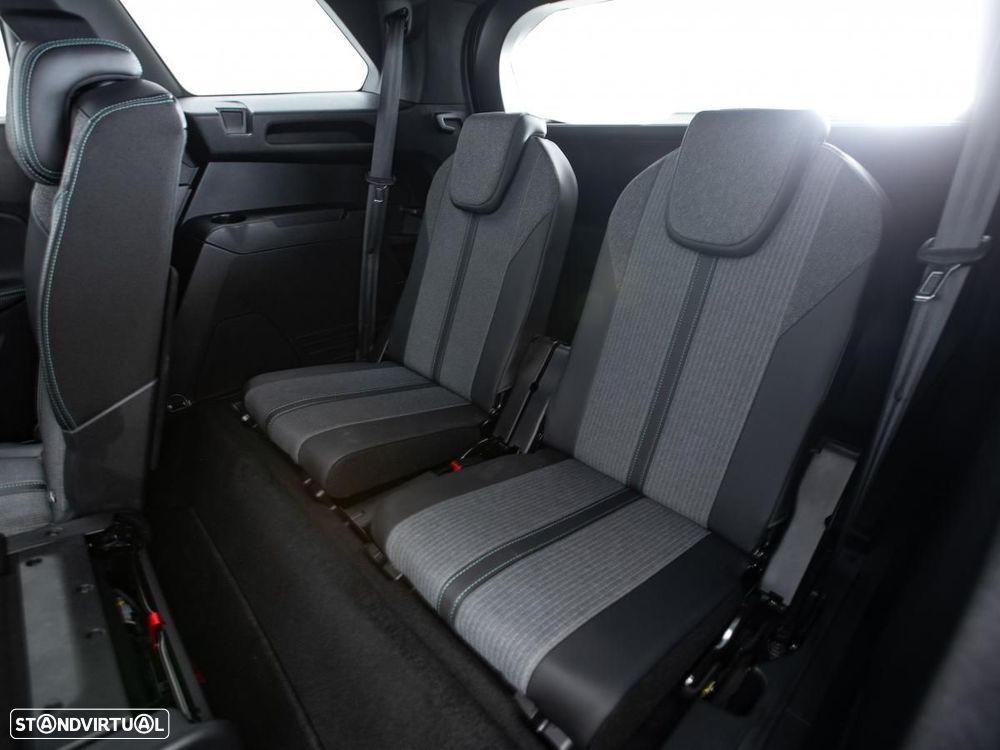 Peugeot 5008 - 12