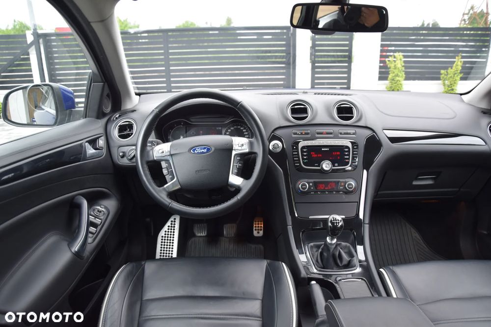 Ford Mondeo 2.0 TDCi Titanium X - 32