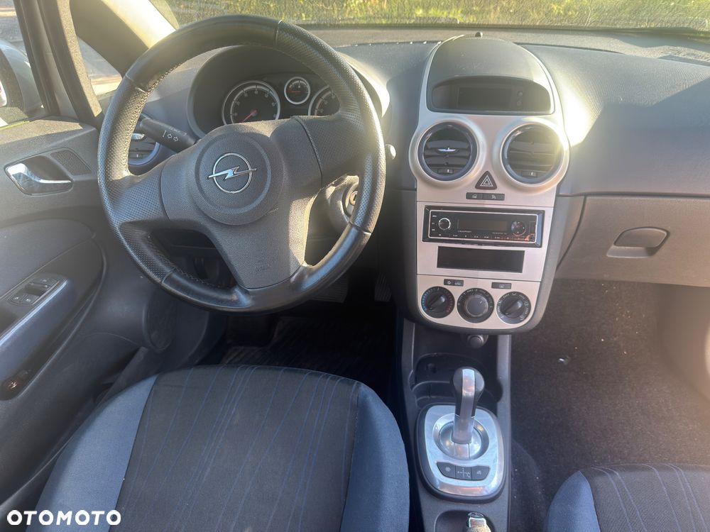 Opel Corsa - 11