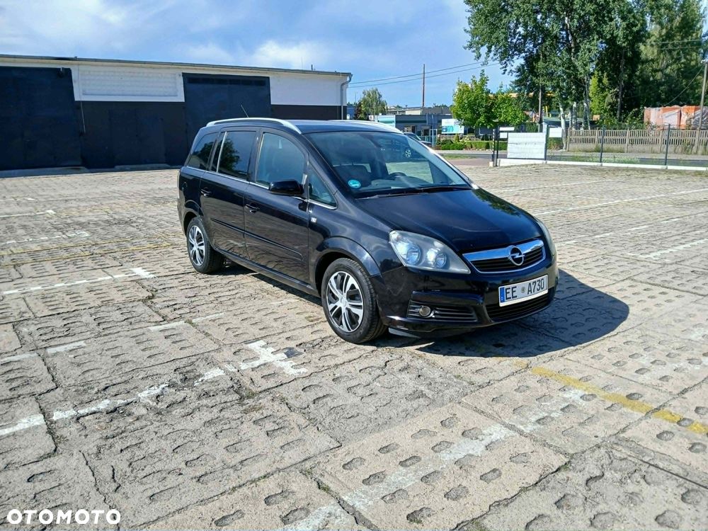 Opel Zafira 2.2 - 2