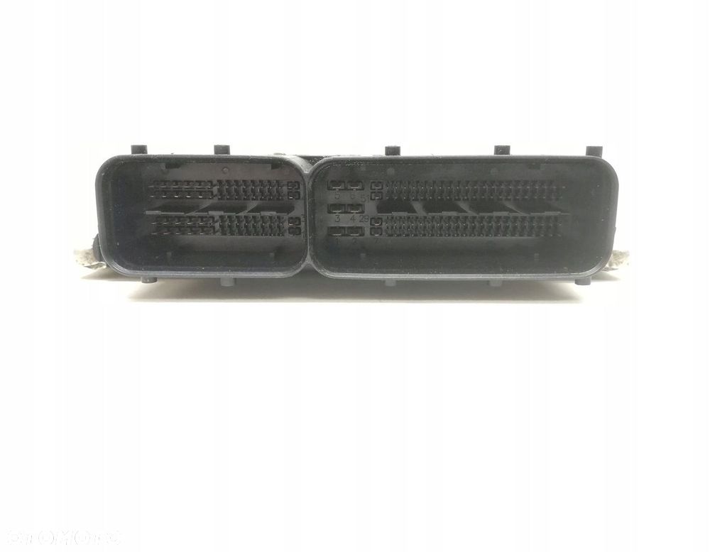KOMPUTER SILNIKA STEROWNIK FIAT 500 LANCIA YPSILON 0.9 51933472 - 4