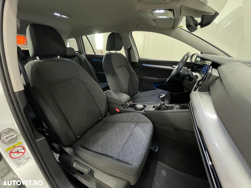 Volkswagen Golf 1.5 TSI ACT Life - 12