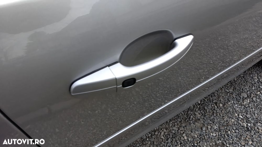 Ford Focus 1.6 16V Titanium - 21