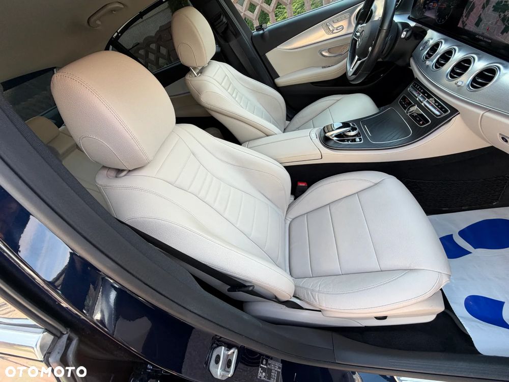 Mercedes-Benz Klasa E 220 d 4-Matic 9G-TRONIC - 12