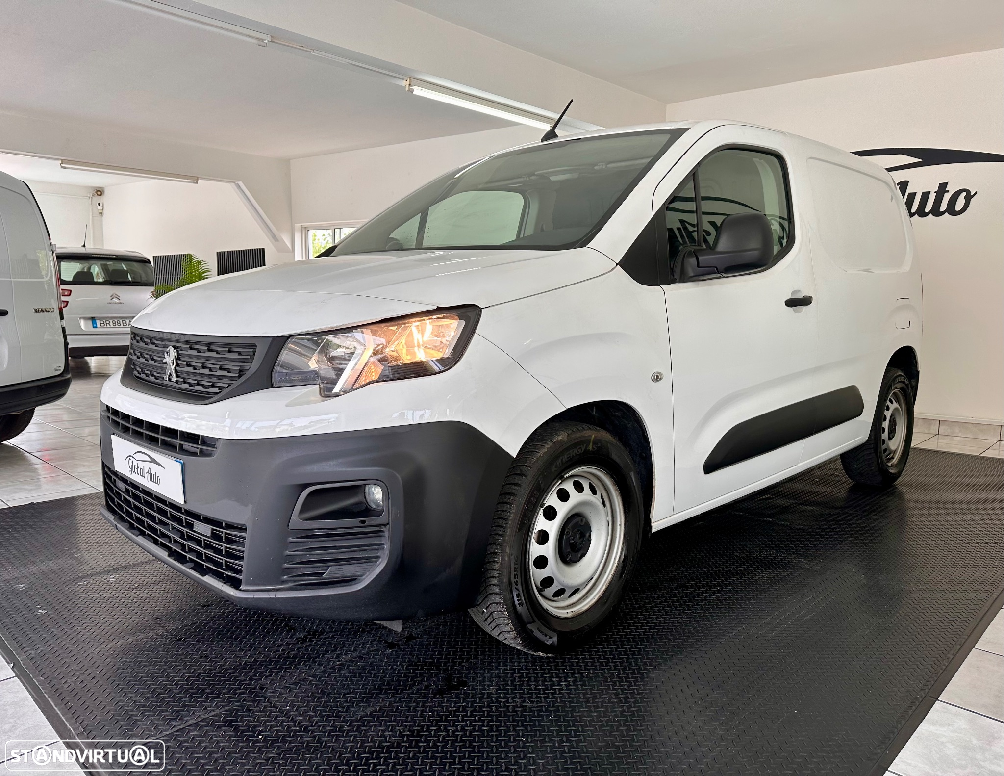 Peugeot Partner 1.5 BlueHDi 100 L2 EHZ Cabine Dupla - 3